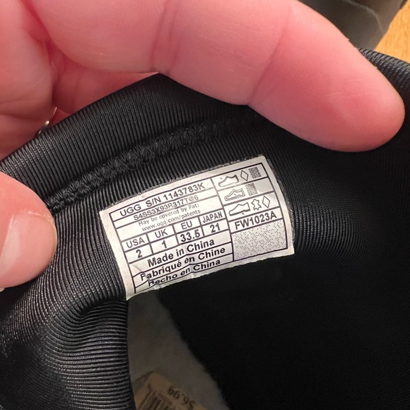 Ugg Droplet Mid boots - Picture 2 of 6